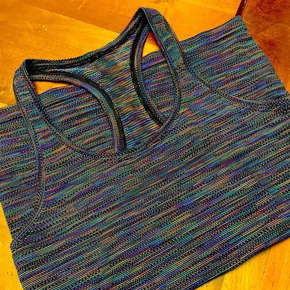lululemon athletica Tops - Lululemon run swiftly tech sz 6 rainbow space